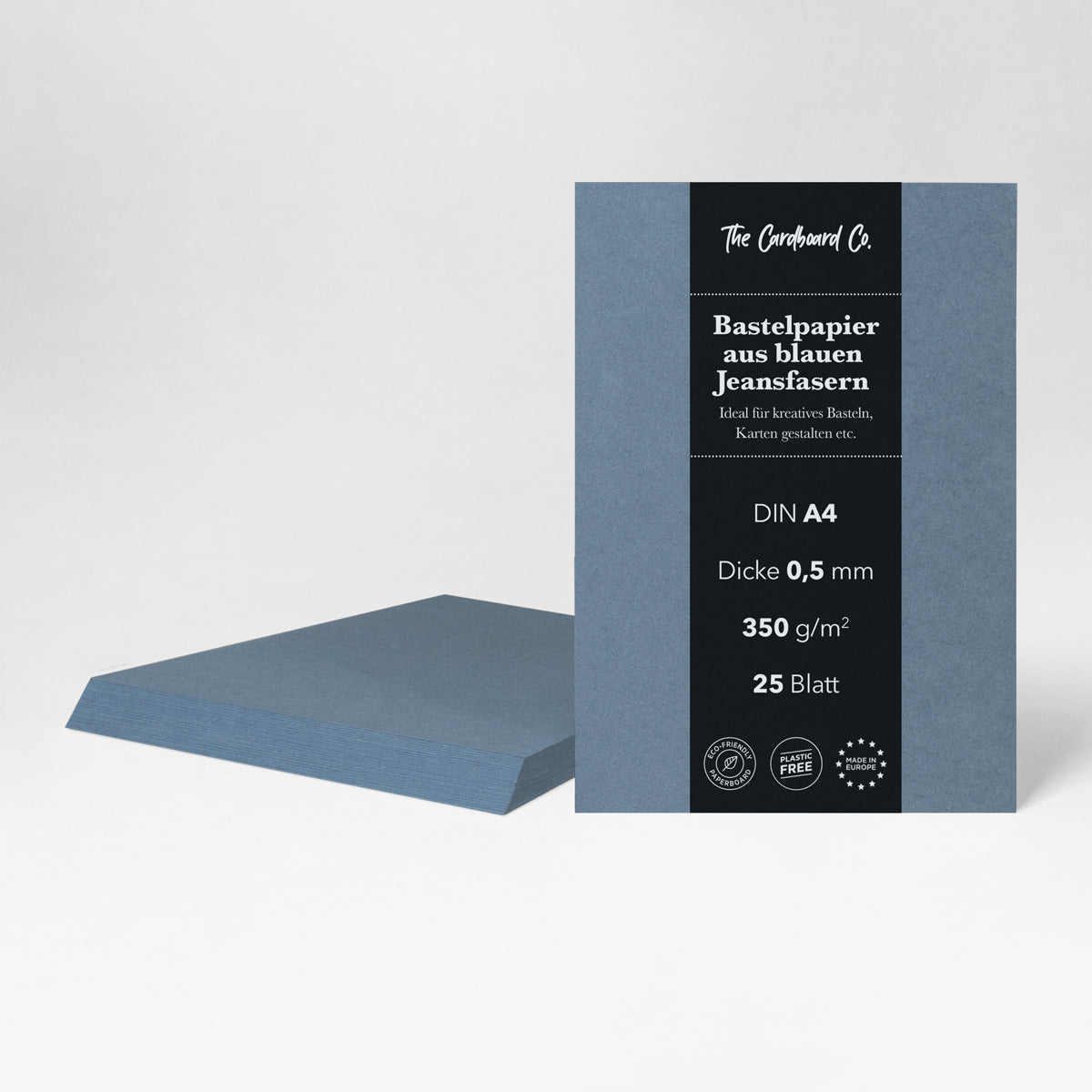 Bastelpapier / Bastelkarton aus blauen Jeansfasern